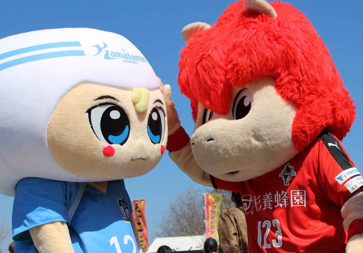 ロアッソくん さぬぴーを出迎える jリーグマスコットのことばかり考えるブログ ロアッソくん さぬぴーを出迎える jリーグマスコットのことばかり考えるブログ