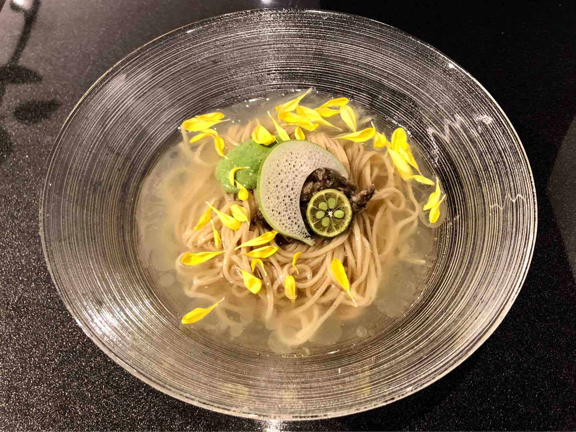 Japanese Soba Noodles 蔦 にて8 14 16数量限定 鮎の冷製塩soba Dales Mivisのラーメン 一人飲みなど