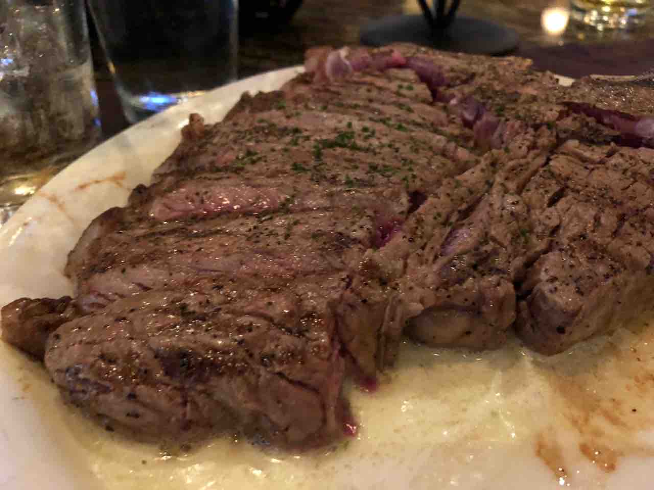 Ruth S Chris Steak House ルースズ クリス ステーキハウス ワイキキ店 にてハッピーアワー tボーンステーキ Dales Mivisのラーメン 一人飲みなど Ruth S Chris Steak House ルースズ クリス ステーキハウス ワイキキ店 にてハッピーアワー tボーンステーキ Dales Mivisのラーメン 一人飲みなど