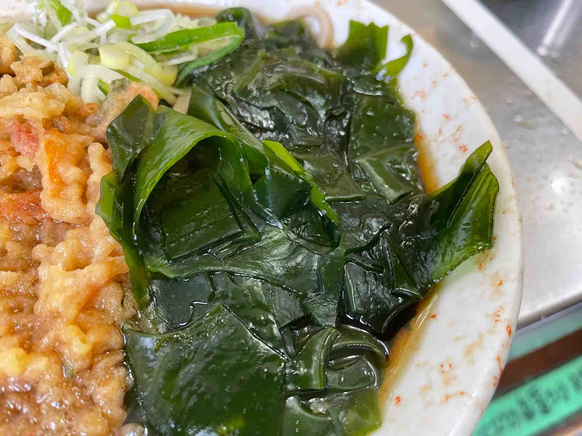 中野の 田舎そば うどん かさい にて たぬきわかめそば Dales Mivisのラーメン 一人飲みなど 中野の 田舎そば うどん かさい にて たぬきわかめそば Dales Mivisのラーメン 一人飲みなど