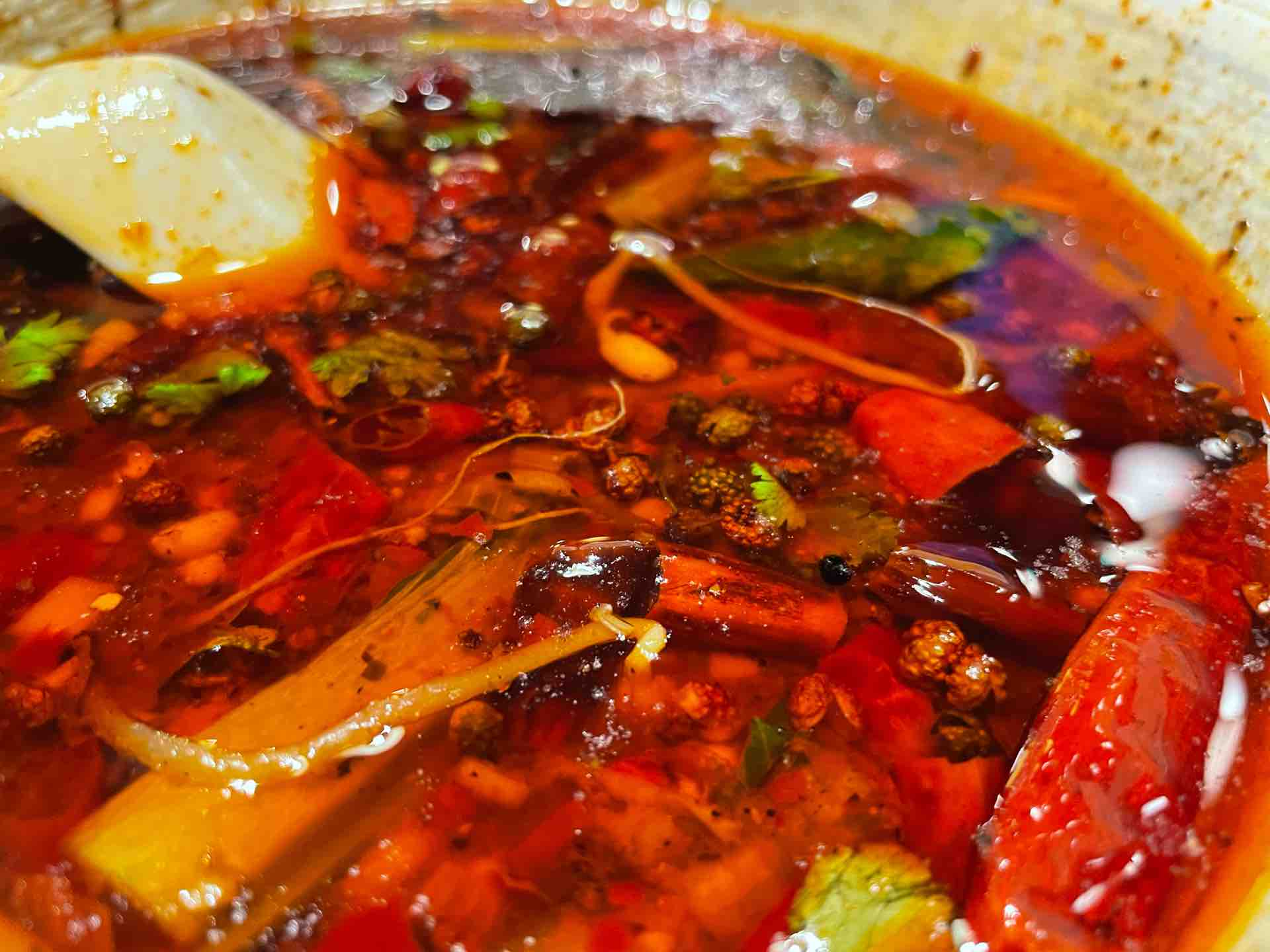 新大久保の「四川料理 川覇王（センパオ）」にて 水煮魚定食－四川風
