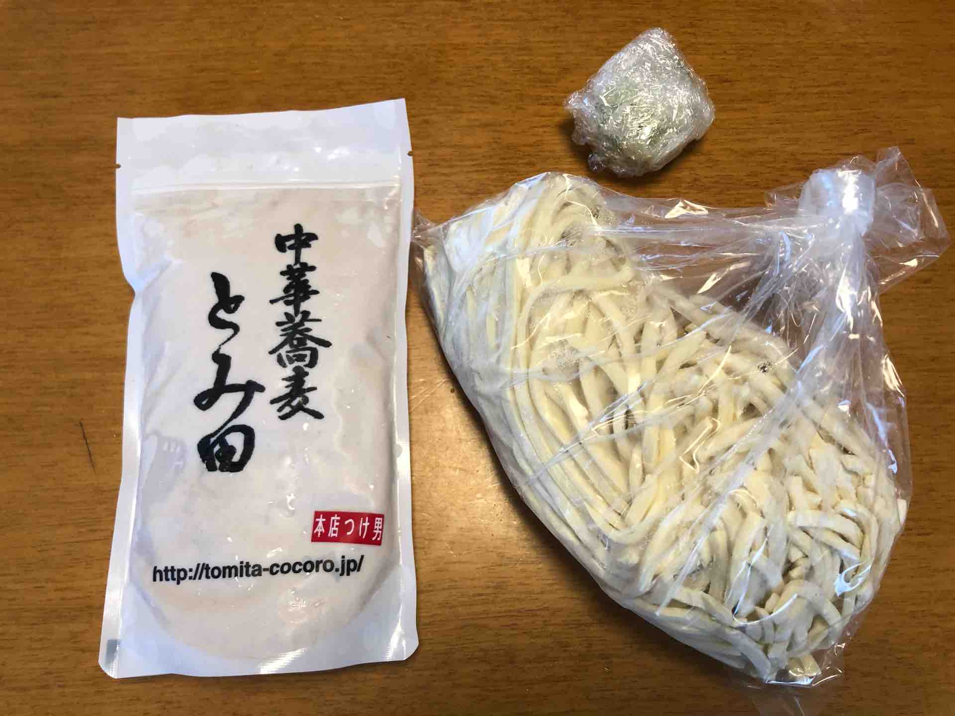 中華蕎麦 とみ田 松戸本店 にて本店店頭限定お土産 本店仕様らぁめん 本店仕様つけめん Dales Mivisのラーメン 一人飲みなど