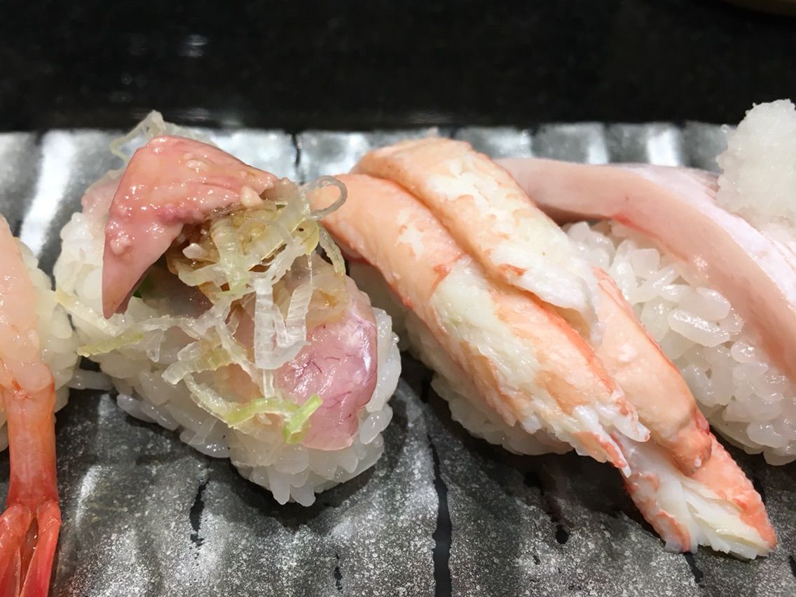 廻る富山湾 すし玉 富山駅店」にてのどぐろなど : Dales Mivisの