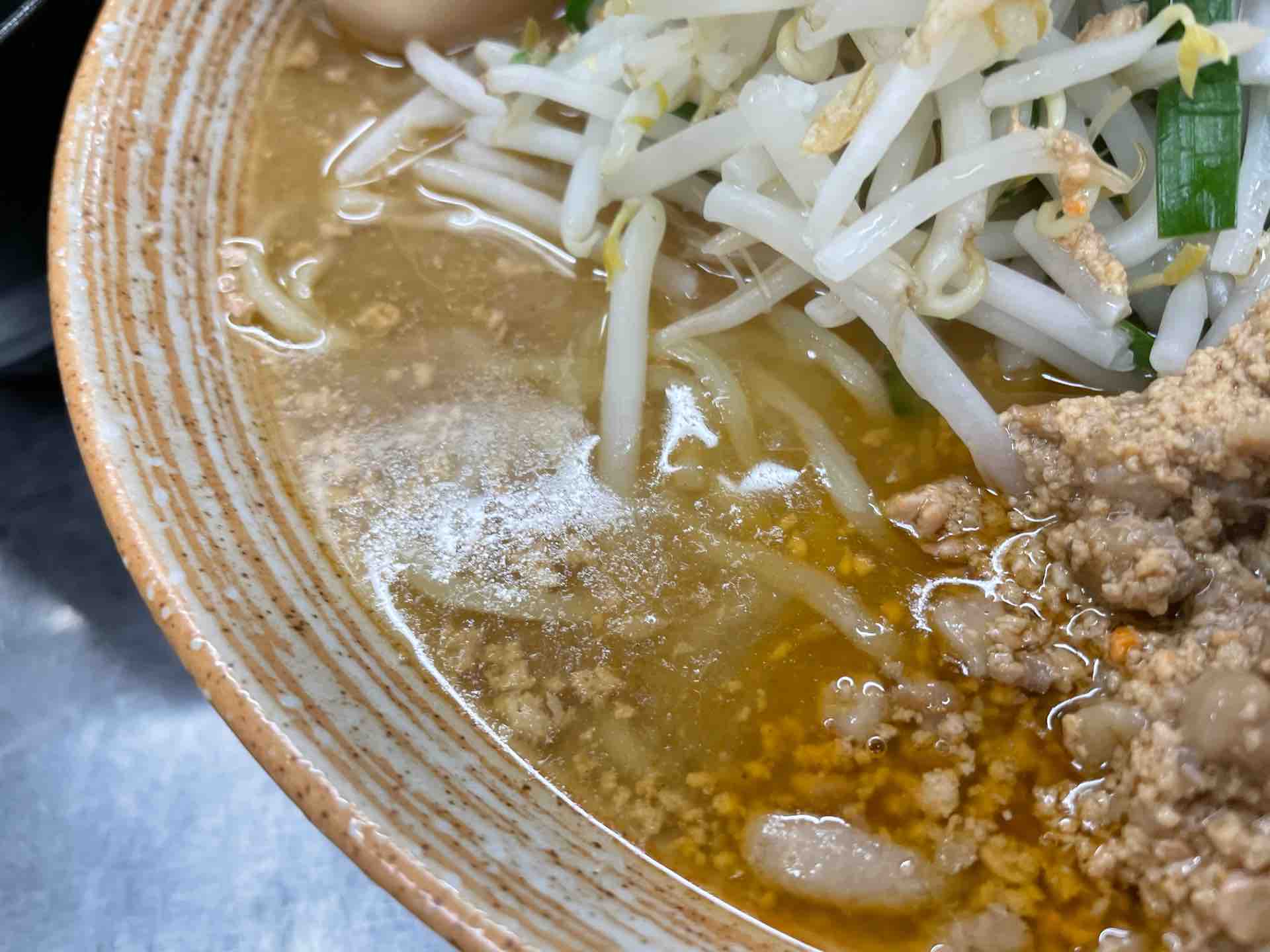 神保町の 覆麺 智 にて年に一度のスペシャル 鮟肝出汁味噌ラーメン Dales Mivisのラーメン 一人飲みなど