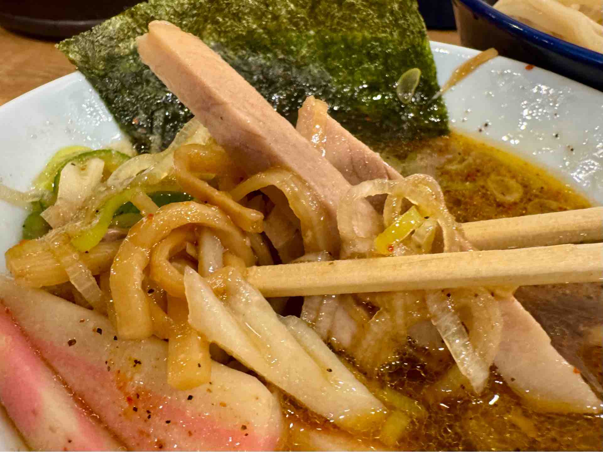 六厘舎」創業一ヵ月で封印した「つけめん」復活 「舎鈴（しゃりん