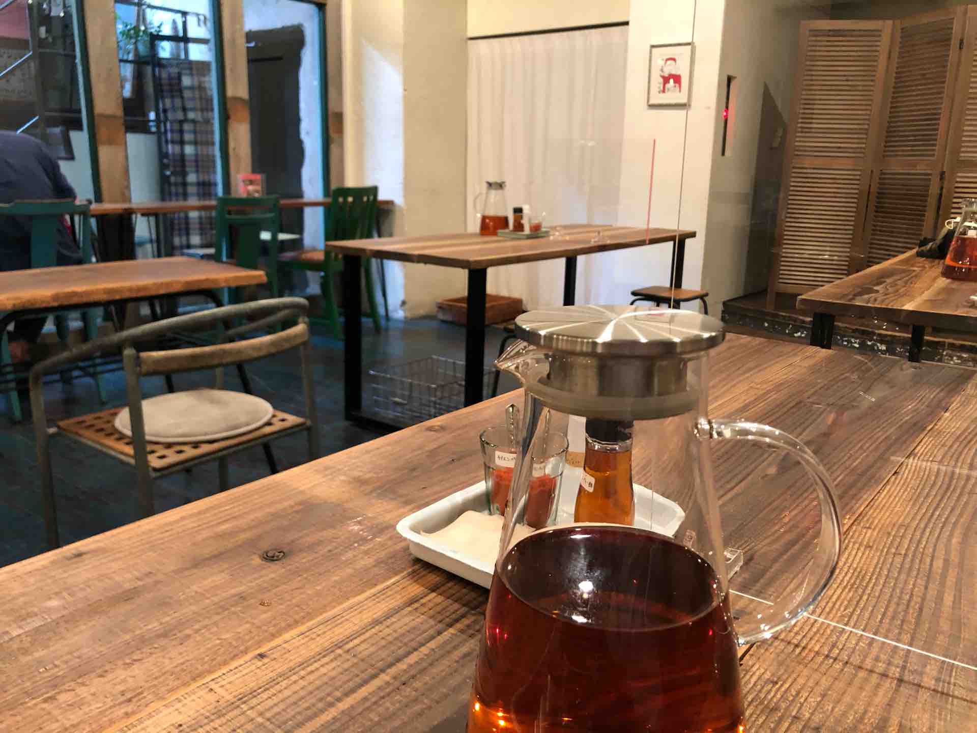 吉祥寺の Piwang ピワン にて チキンカレー エビとバジルのカレー2種盛り Dales Mivisのラーメン 一人飲みなど