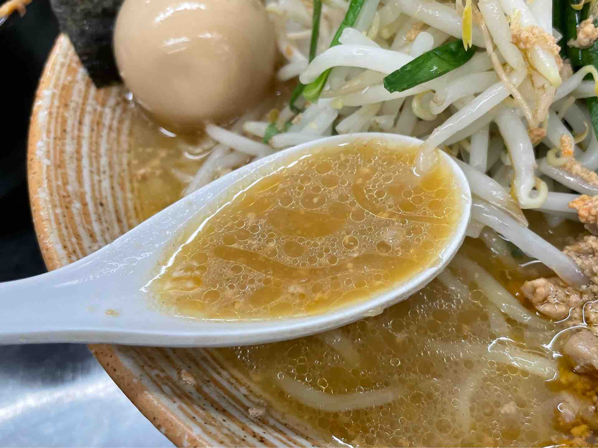 神保町の 覆麺 智 にて年に一度のスペシャル 鮟肝出汁味噌ラーメン Dales Mivisのラーメン 一人飲みなど