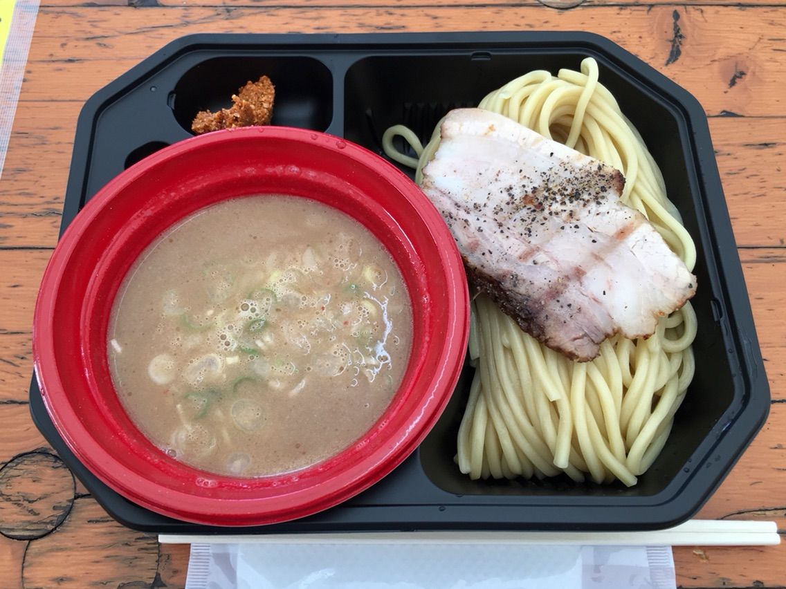 大つけ麺博にて 田代こうじ最強軍団 の花咲ガニの濃厚つけ麺 Dales Mivisのラーメン 一人飲みなど