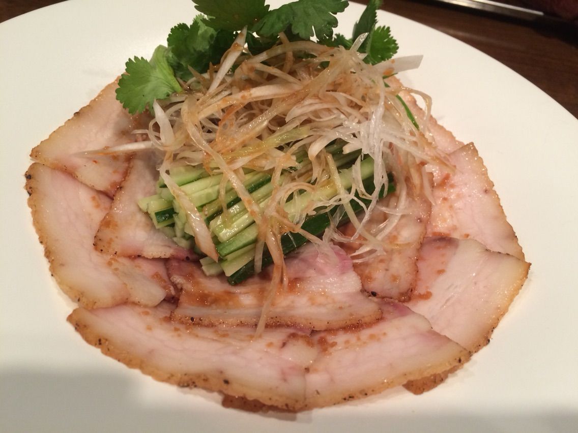 鳴龍 で雲白肉と酸辣麺 Dales Mivisのラーメン 一人飲みなど 鳴龍 で雲白肉と酸辣麺 Dales Mivisのラーメン 一人飲みなど