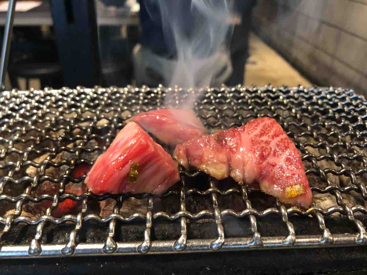 焼肉 25_0411575000089_an1?$VS_1500$