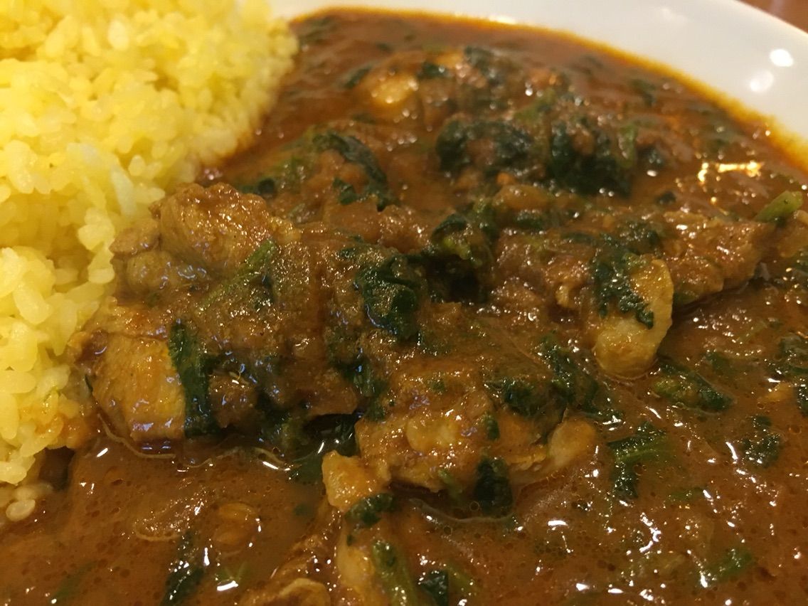 初台の 印度カレー きんもち にてチキンカレー ほうれんそう Dales Mivisのラーメン 一人飲みなど