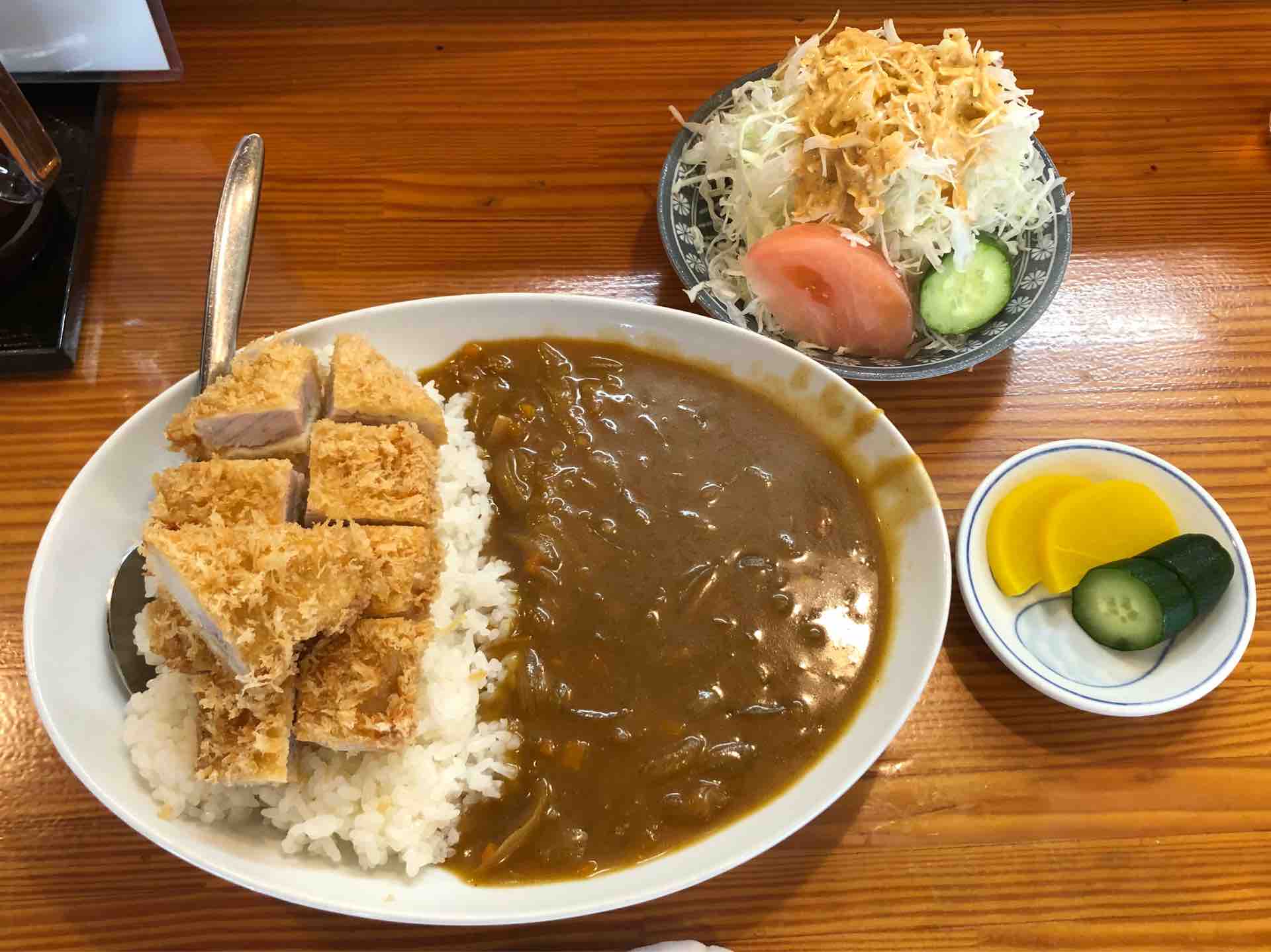 大塚の とんかつ逸業 にて カツカレーランチ ロース Dales Mivisのラーメン 一人飲みなど