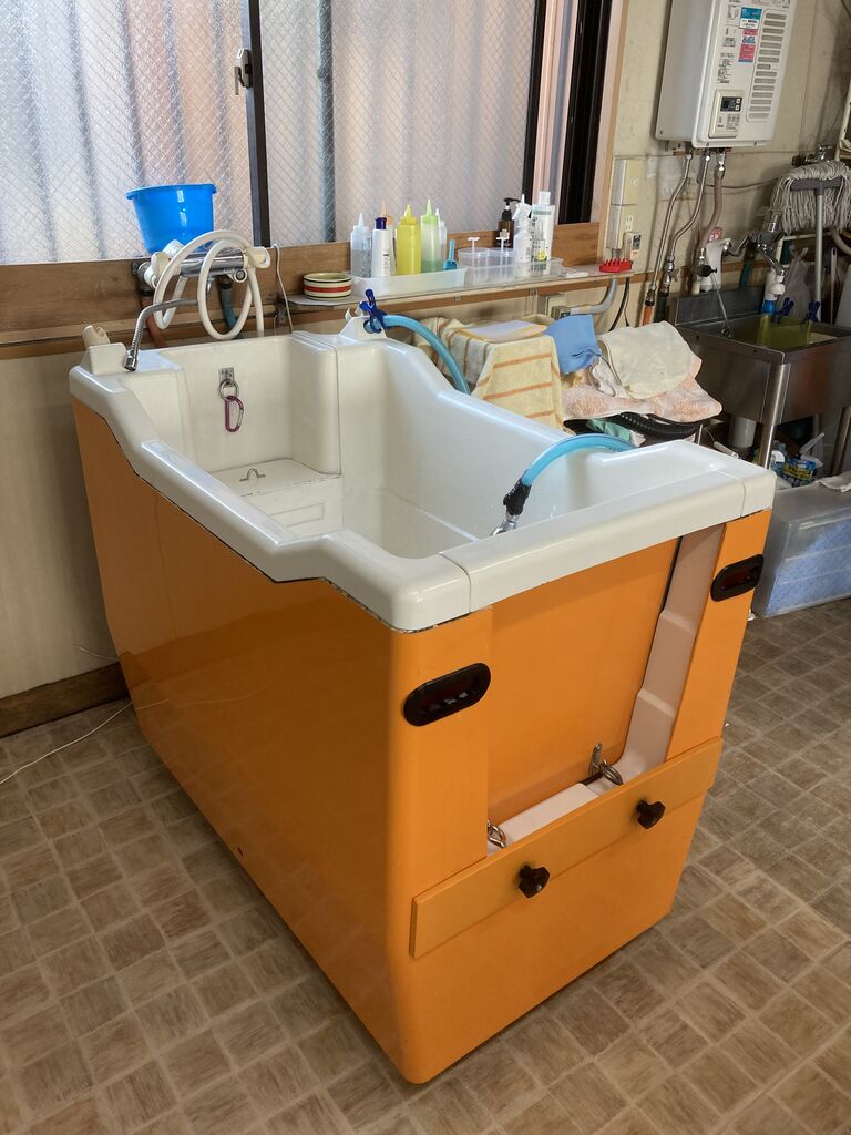 DBD1DFFC-8B2A-4F71-AB3A-7D7392DFACA1