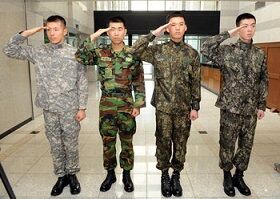 タリバン兵士が韓国軍 型落ち戦闘服 カエル戦闘服 着用のワケ すぐ燃える韓国軍の迷彩服 テレビにだまされないぞぉ タリバン兵士が韓国軍 型落ち戦闘服 カエル戦闘服 着用のワケ すぐ燃える韓国軍の迷彩服 テレビにだまされないぞぉ
