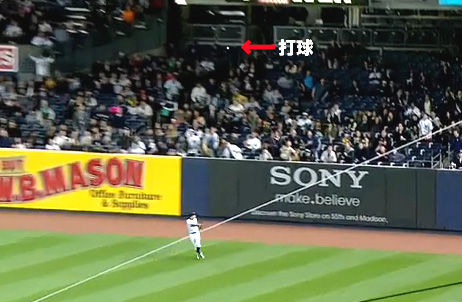 2013年5月3日、イチロー得意の「魔法」で「フェンス直撃のあわや