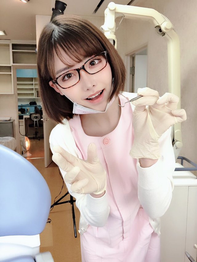 内斜視の女はかわいい 内斜視の女はかわいい