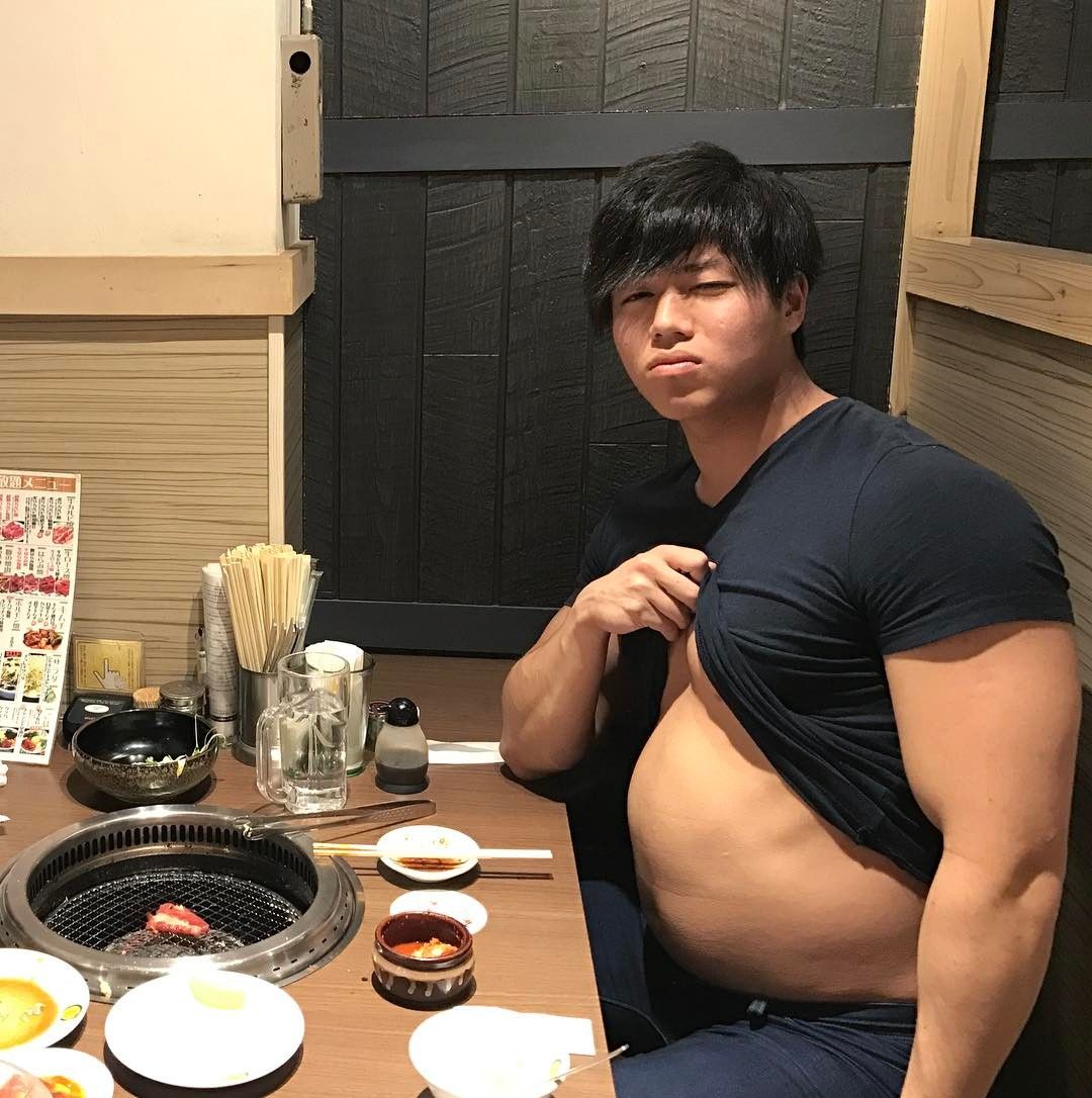 ステロイドやりすぎて失敗した体はこちらwwwwwwwwwwwww ステロイドやりすぎて失敗した体はこちらwwwwwwwwwwwww