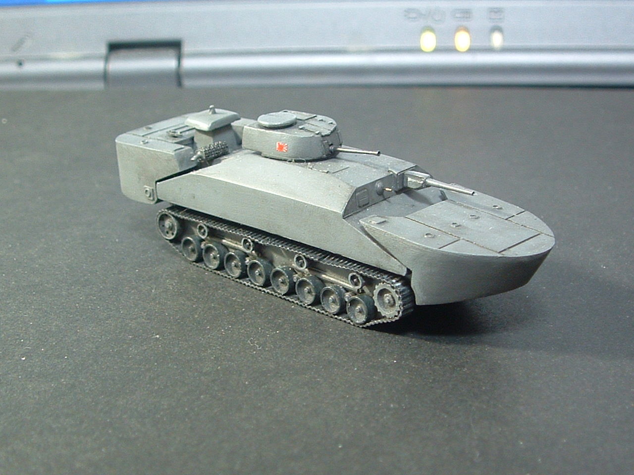 特五式内火艇（夕凪原型製作記9) : DAMEYA＠1/144