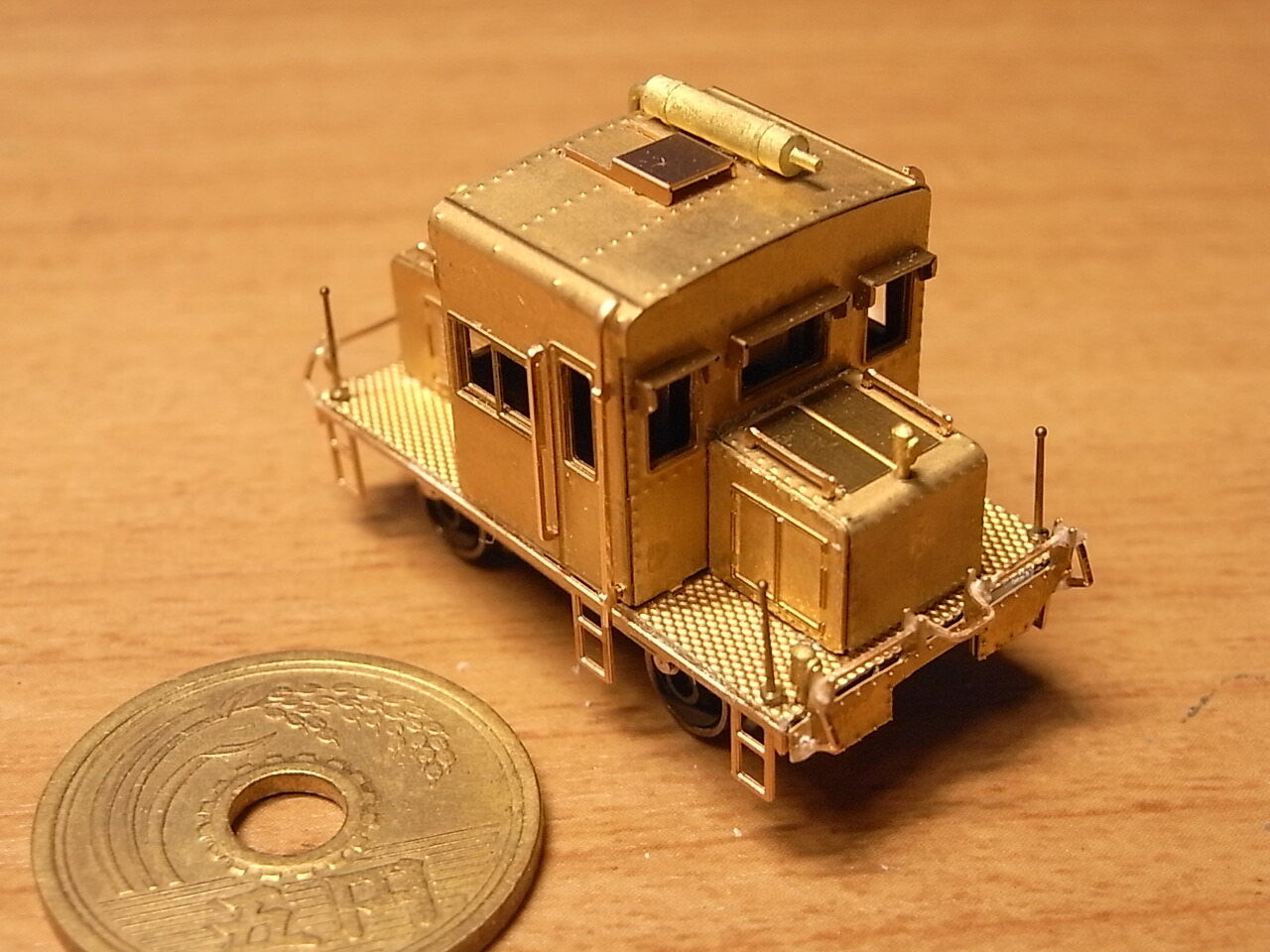 ディーゼル機関車 DB10製作記(その2) : DAMEYA@1/144 ディーゼル機関車 DB10製作記(その2) : DAMEYA@1/144