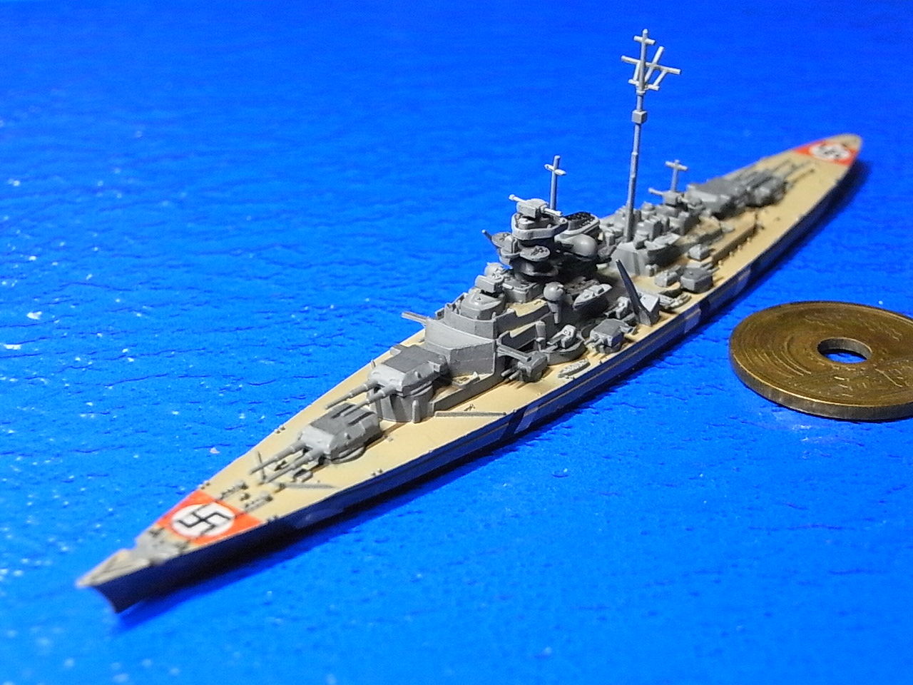 フライホーク製 1 00戦艦ビスマルク Dameya 1 144