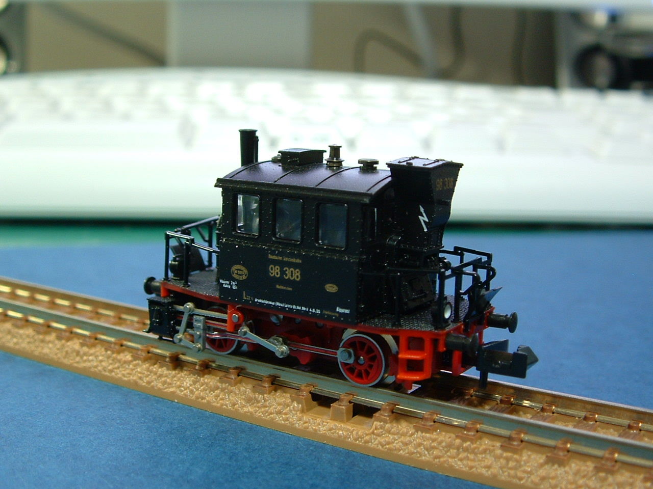 BR98 308 グラスカステン : DAMEYA＠1/144