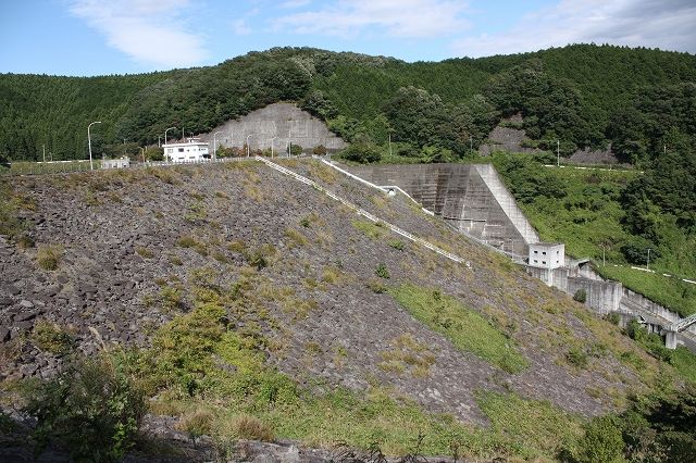 19寺山ダム