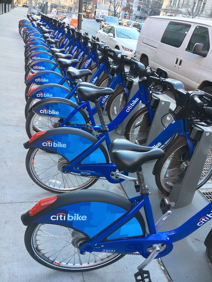 北中南米5 ソーホー Soho のケイト スペード本店へ 絶品チーズケーキ 弾丸フライヤー