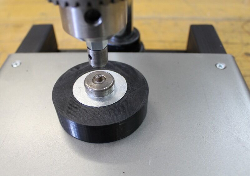 多用途ハンドプレス機・・・駒用アタッチメント（マグネット式