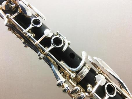 高校の時、クラシックのソロコンクールで全国大会に出場し、自信がついていた。しかし、海外でのスペイン人の演奏を聞いて衝撃を受けたんだ…のサムネイル