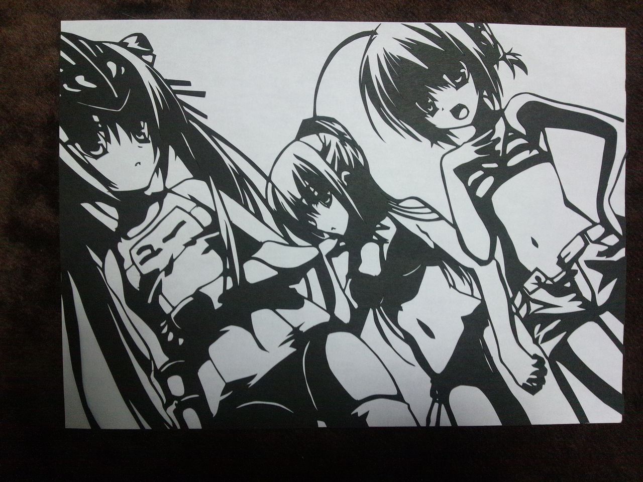 切り絵 ユー ハルナ セラ 切って貼る