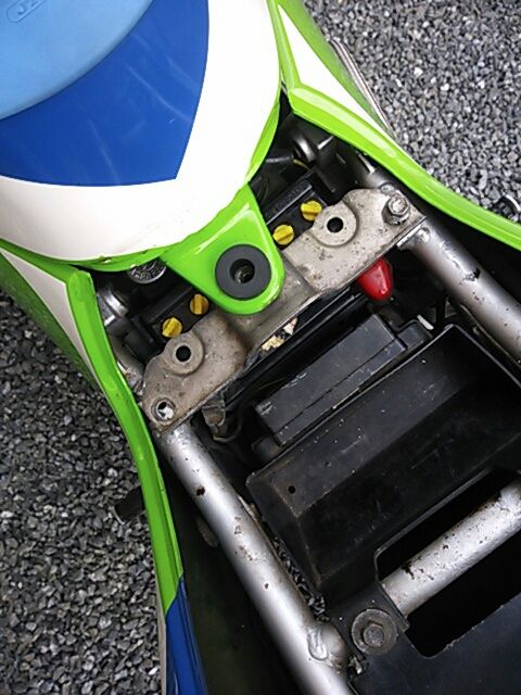 みっちー　バッテリー交換 ZX-6RのバッテリーをSHORAIに交換してみた / motovlog #603