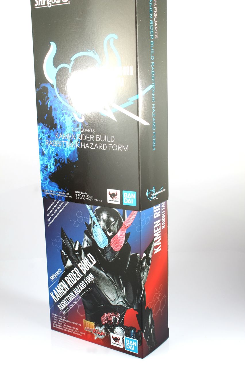 【美品】S.H.フィギュアーツ ビルド ラビットタンクハザードフォーム レビュー】S.H.フィギュアーツ 仮面ライダービルド ラビット