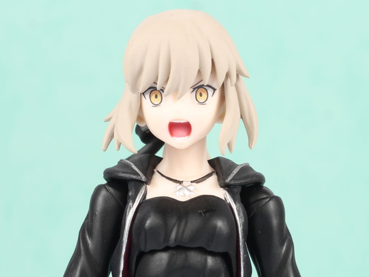 レビュー】figma セイバー/アルトリア・ペンドラゴン [オルタ