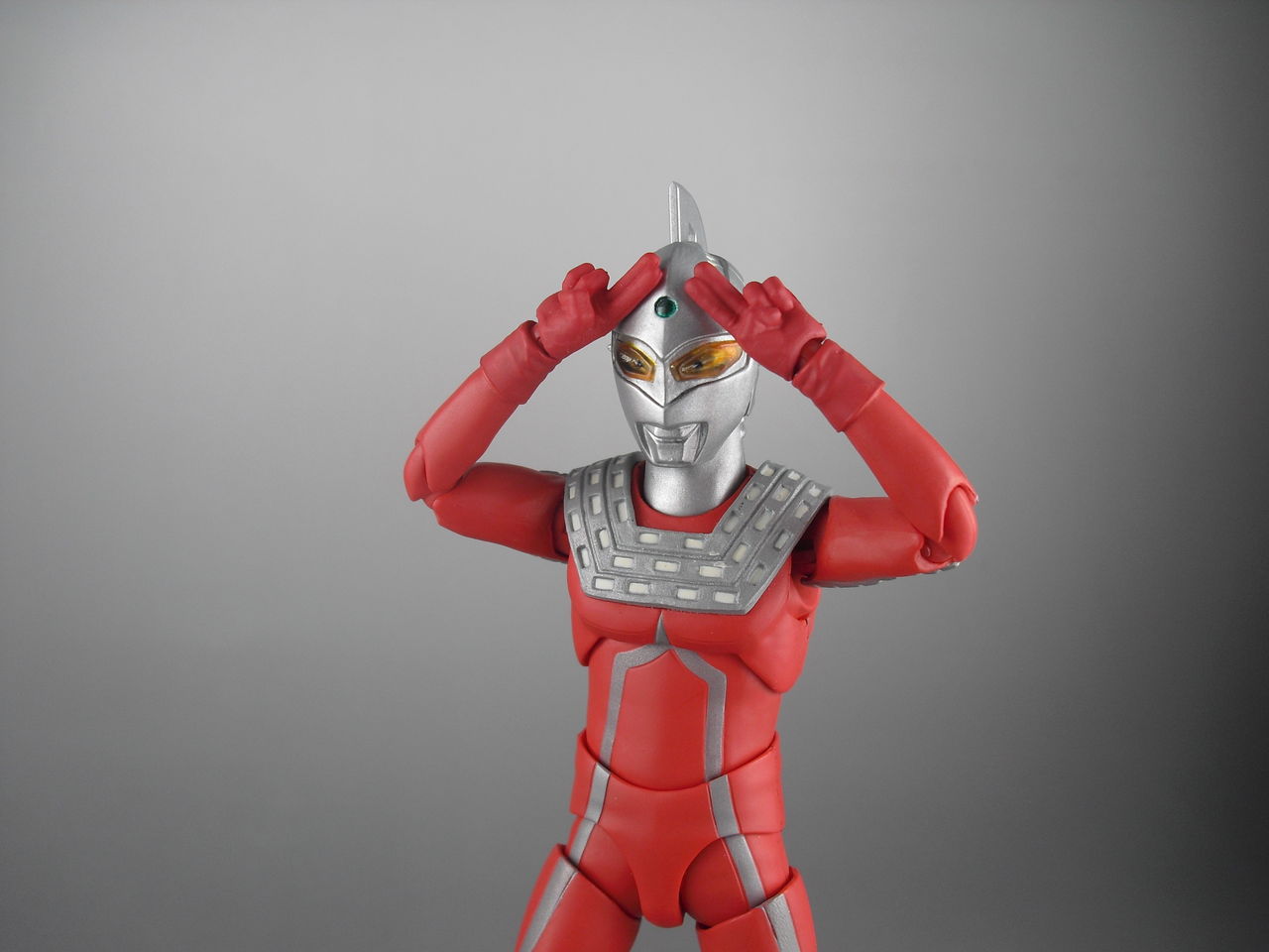 レビュー】S.H.フィギュアーツ ウルトラセブン : dark