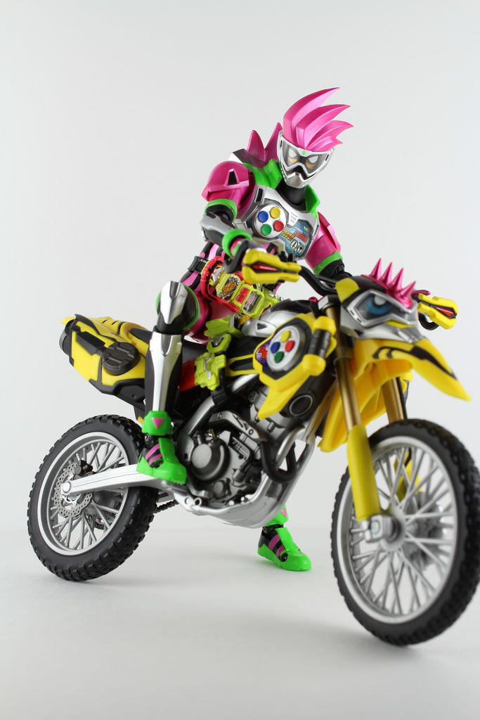 輸送箱未開封】魂ウェブ S.H.フィギュアーツ 仮面ライダーレーザー