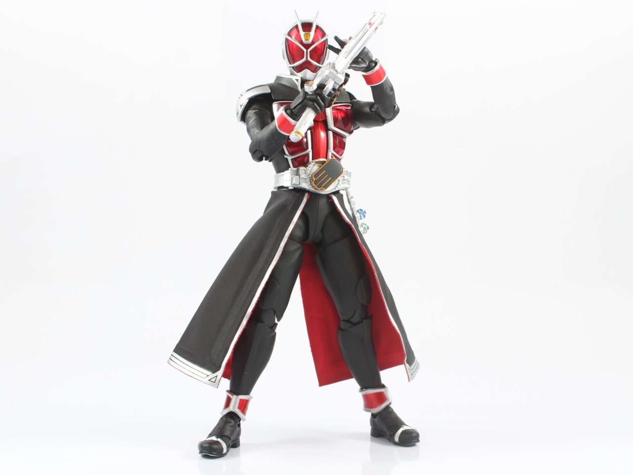 レビュー】S.H.フィギュアーツ 仮面ライダーウィザード フレイム