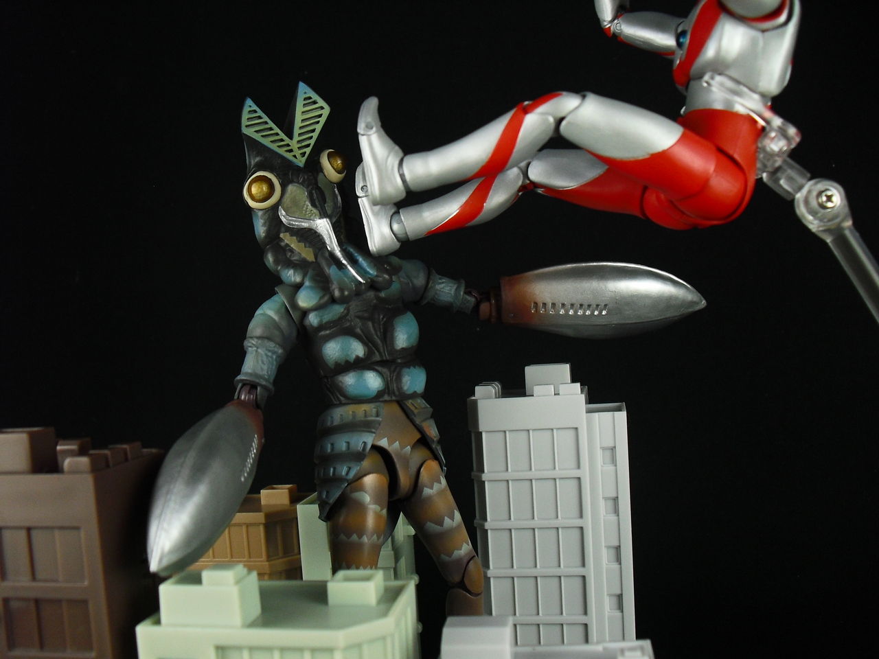 レビュー】S.H.フィギュアーツ バルタン星人 : dark's toy