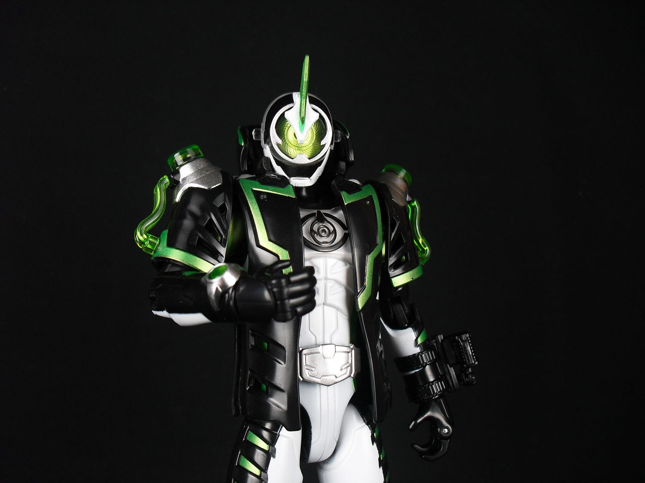 レビュー】GC09 仮面ライダーネクロム : dark
