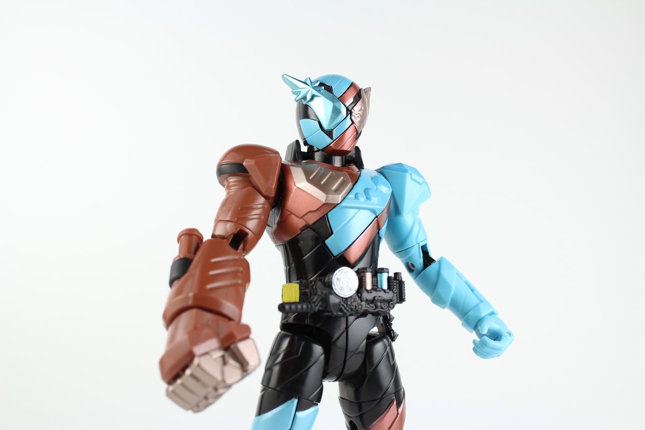Amazon.co.jp: 仮面ライダービルド ボトルチェンジライダー
