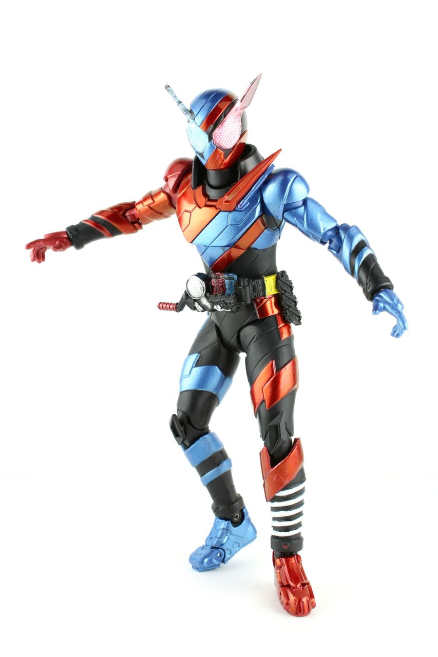 レビュー】S.H.フィギュアーツ 仮面ライダービルド ラビットタンク