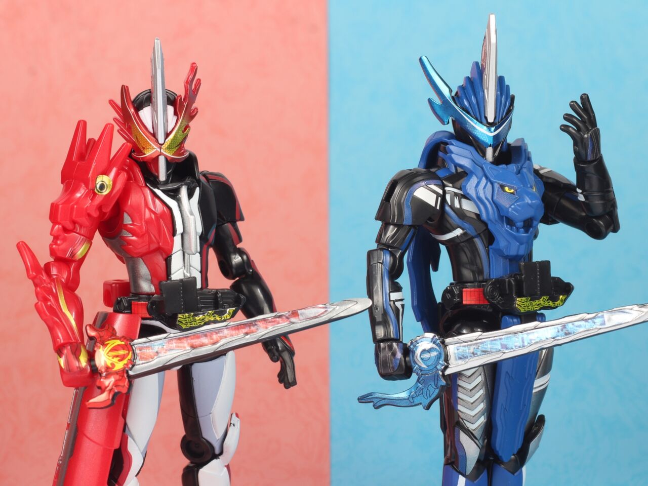 レビュー】装動 仮面ライダーセイバー Book1 : dark's toy