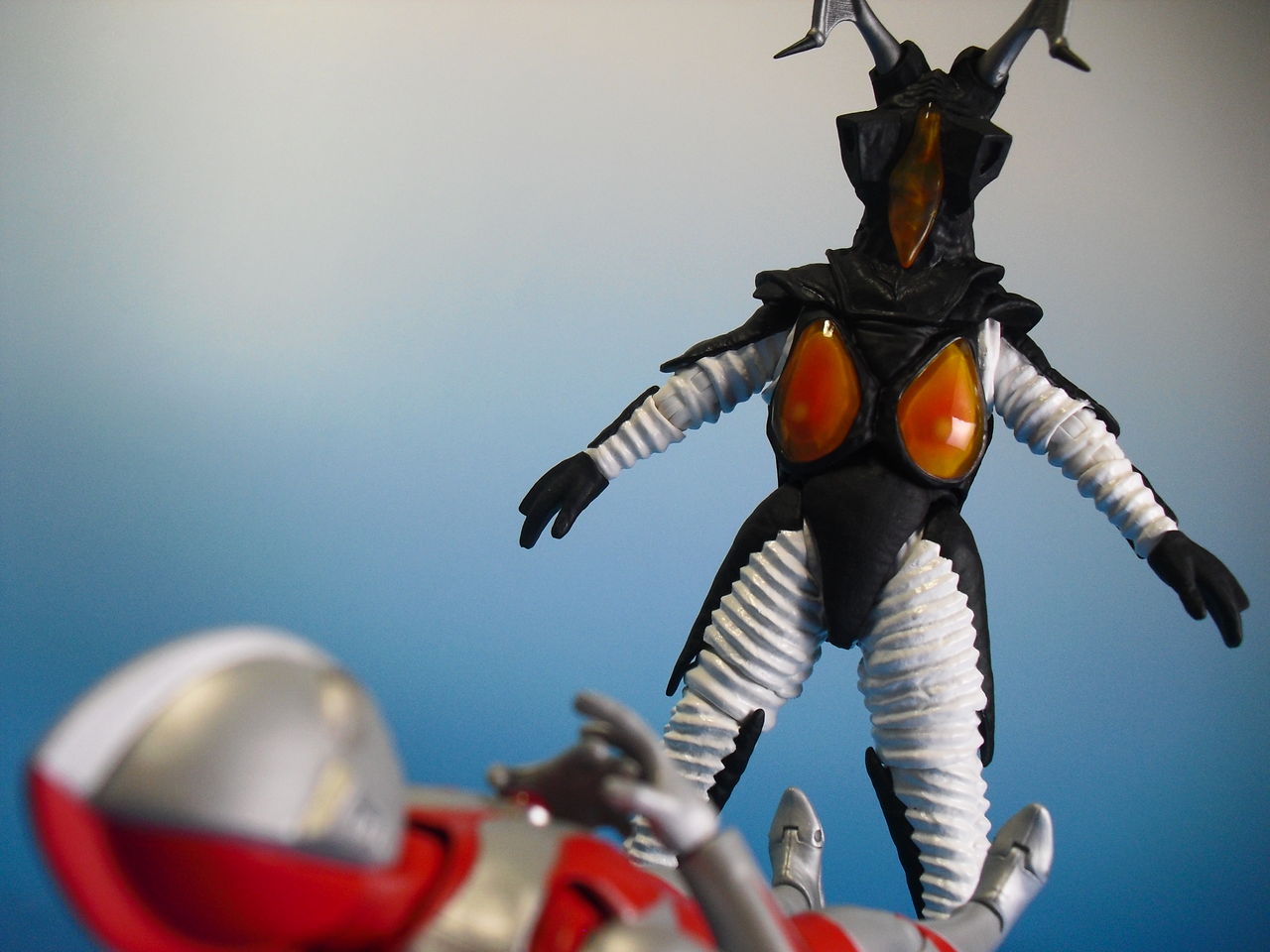 レビュー】S.H.フィギュアーツ ゼットン : dark's toy