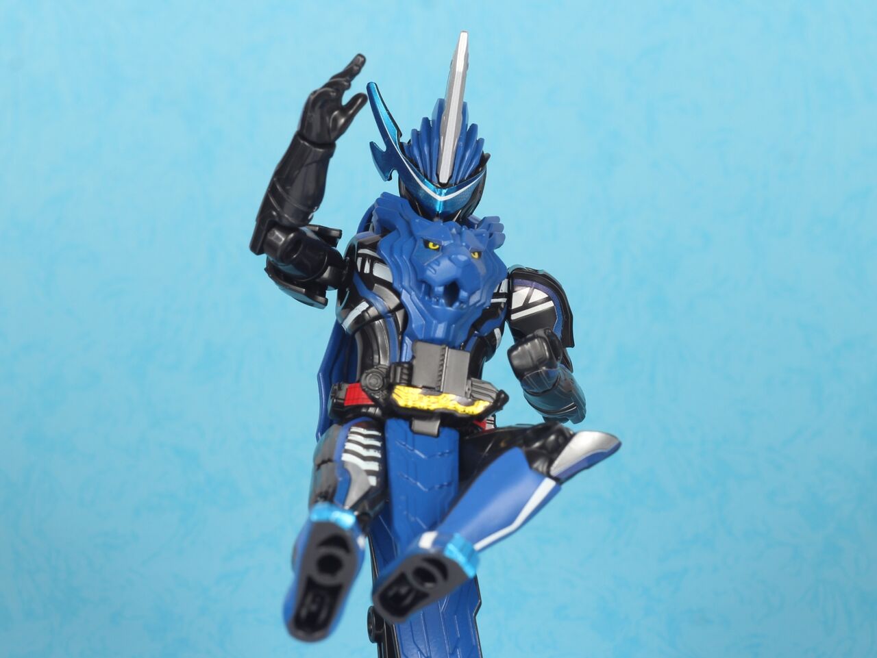 レビュー 装動 仮面ライダーセイバー Book1 Dark S Toy
