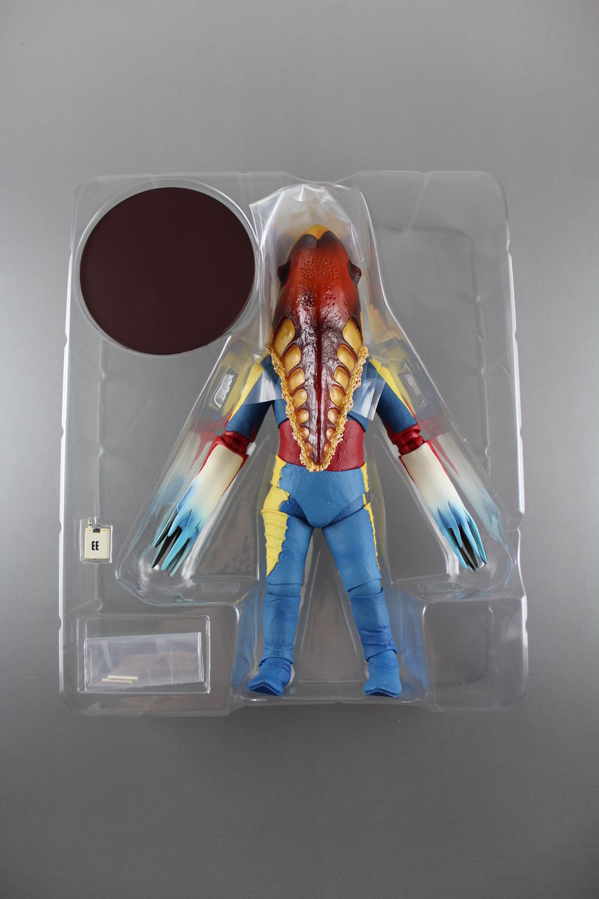 メトロン星人 可動フィギュア Amazon.co.jp: BANDAI SPIRITS(バンダイ スピリッツ) S.H.