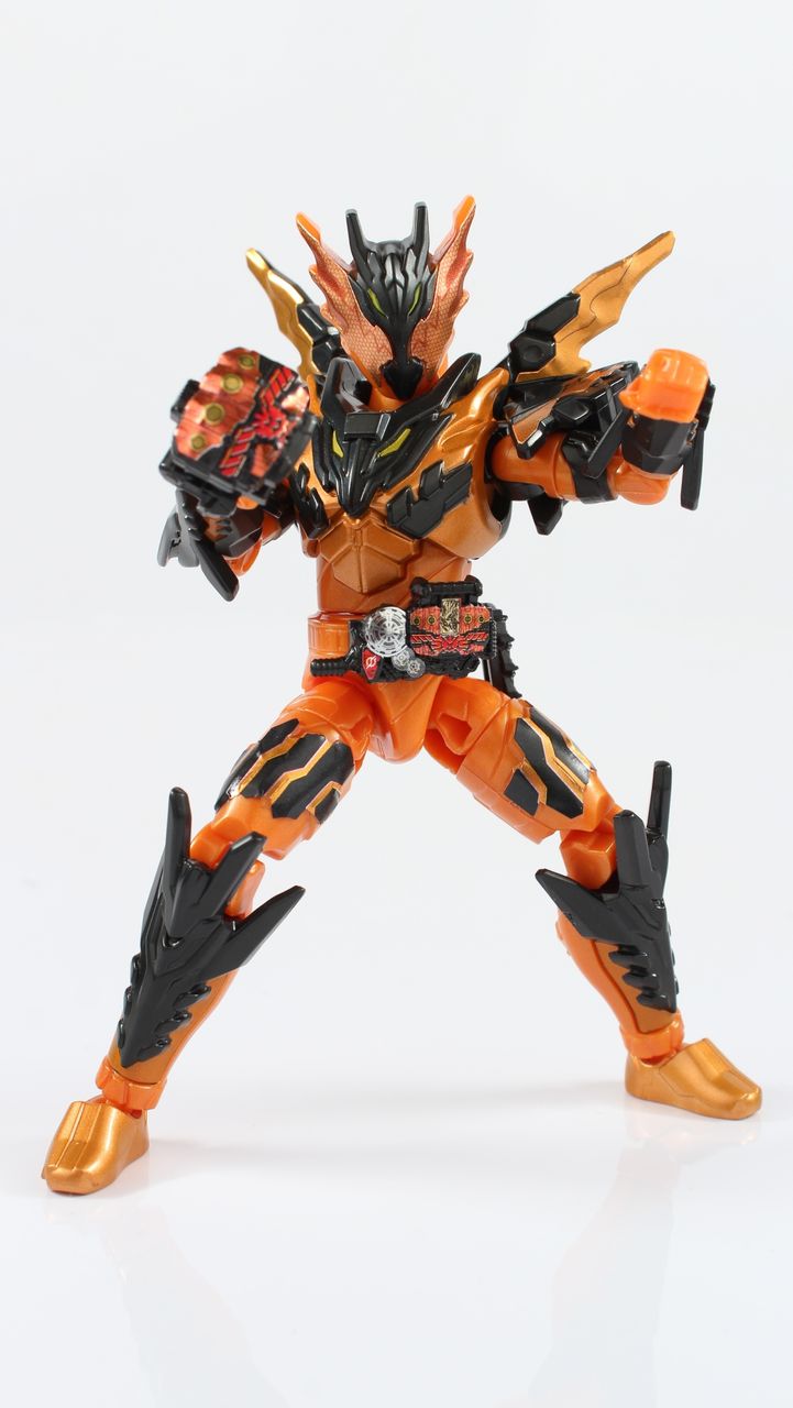 レビュー】創動 仮面ライダービルド BUILD9 Feat.装動 仮面