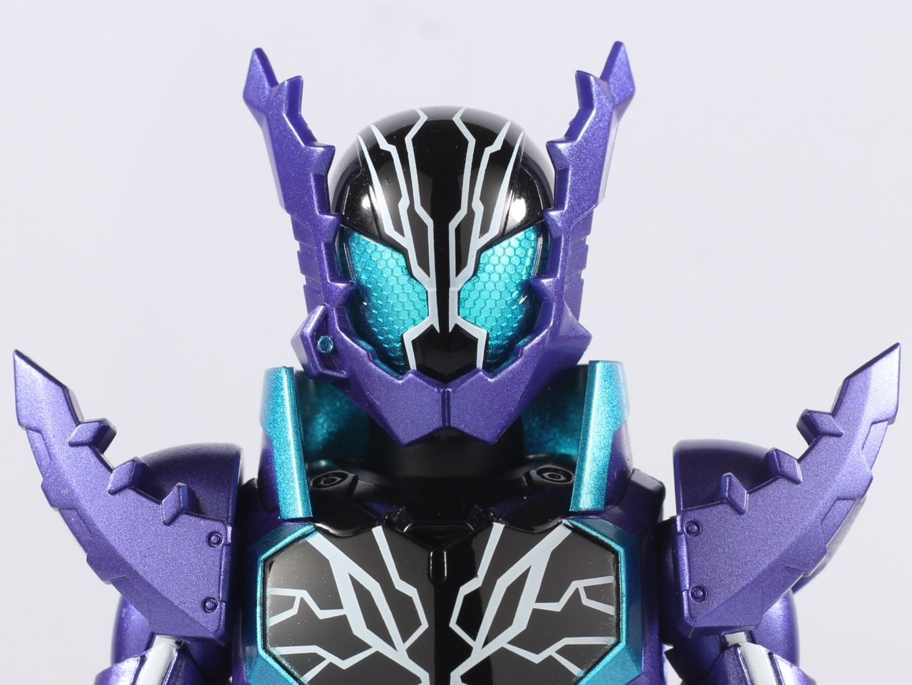 レビュー】魂ウェブ限定 S.H.フィギュアーツ 仮面ライダーローグ