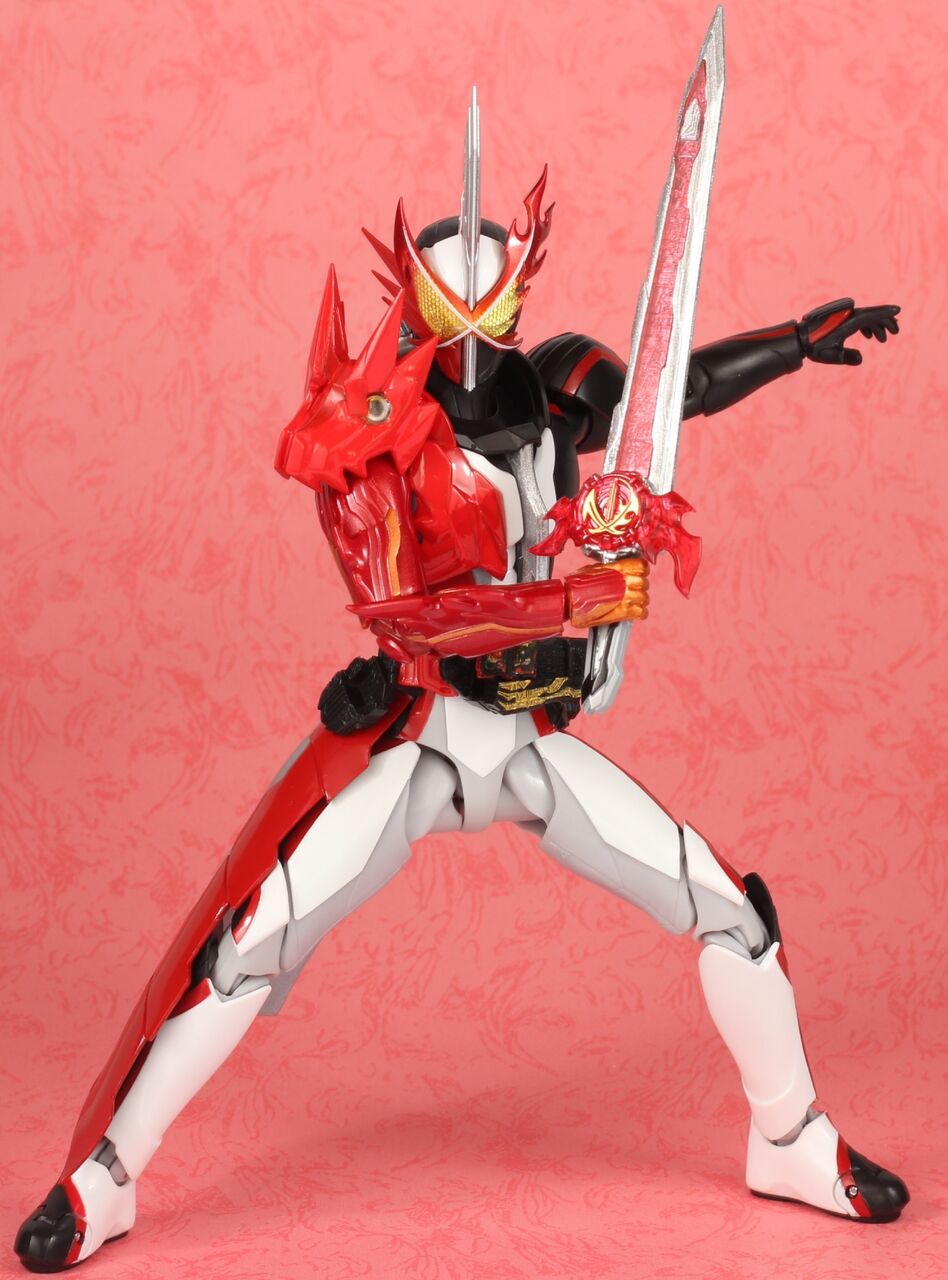 レビュー】S.H.Figuarts 仮面ライダーセイバー ブレイブドラゴン