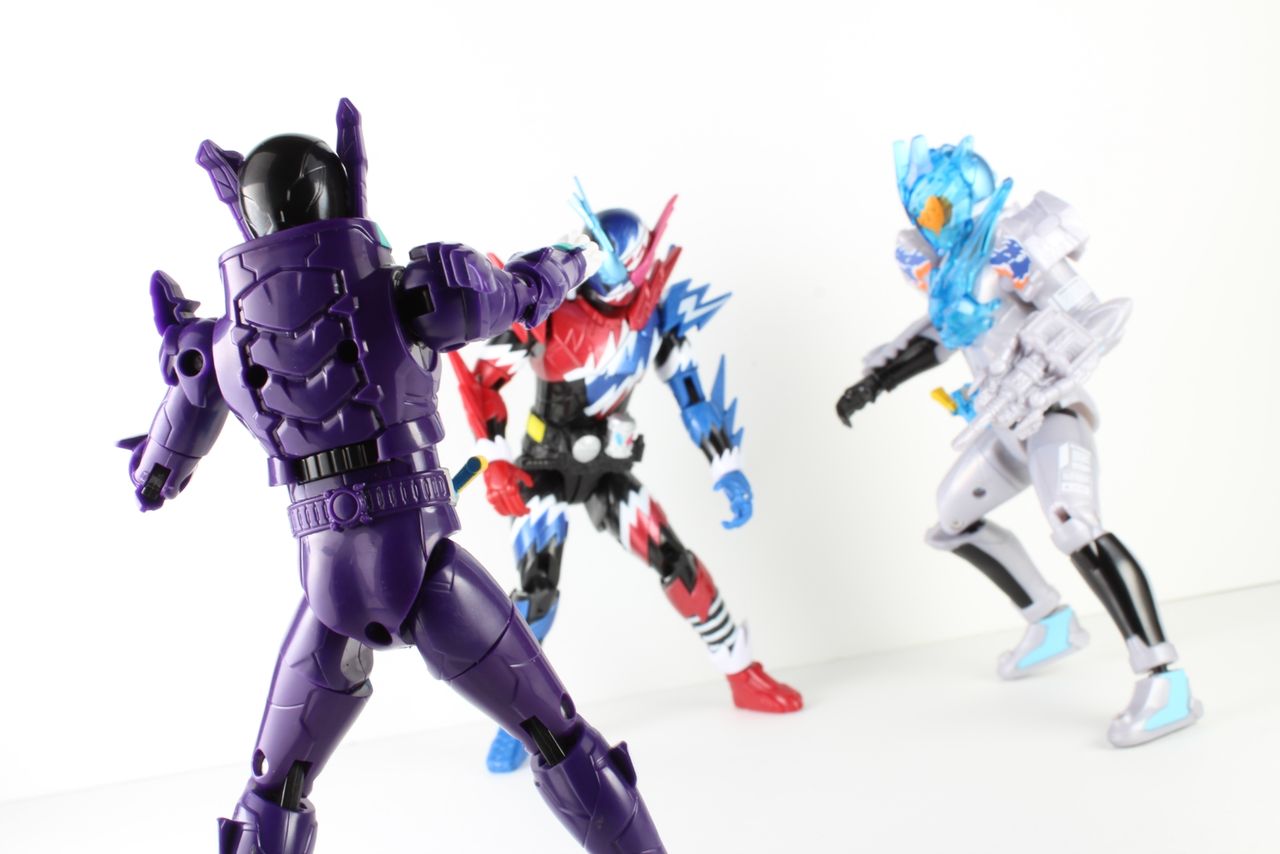 レビュー】BCR(ボトルチェンジライダーシリーズ)11 仮面ライダーローグ 