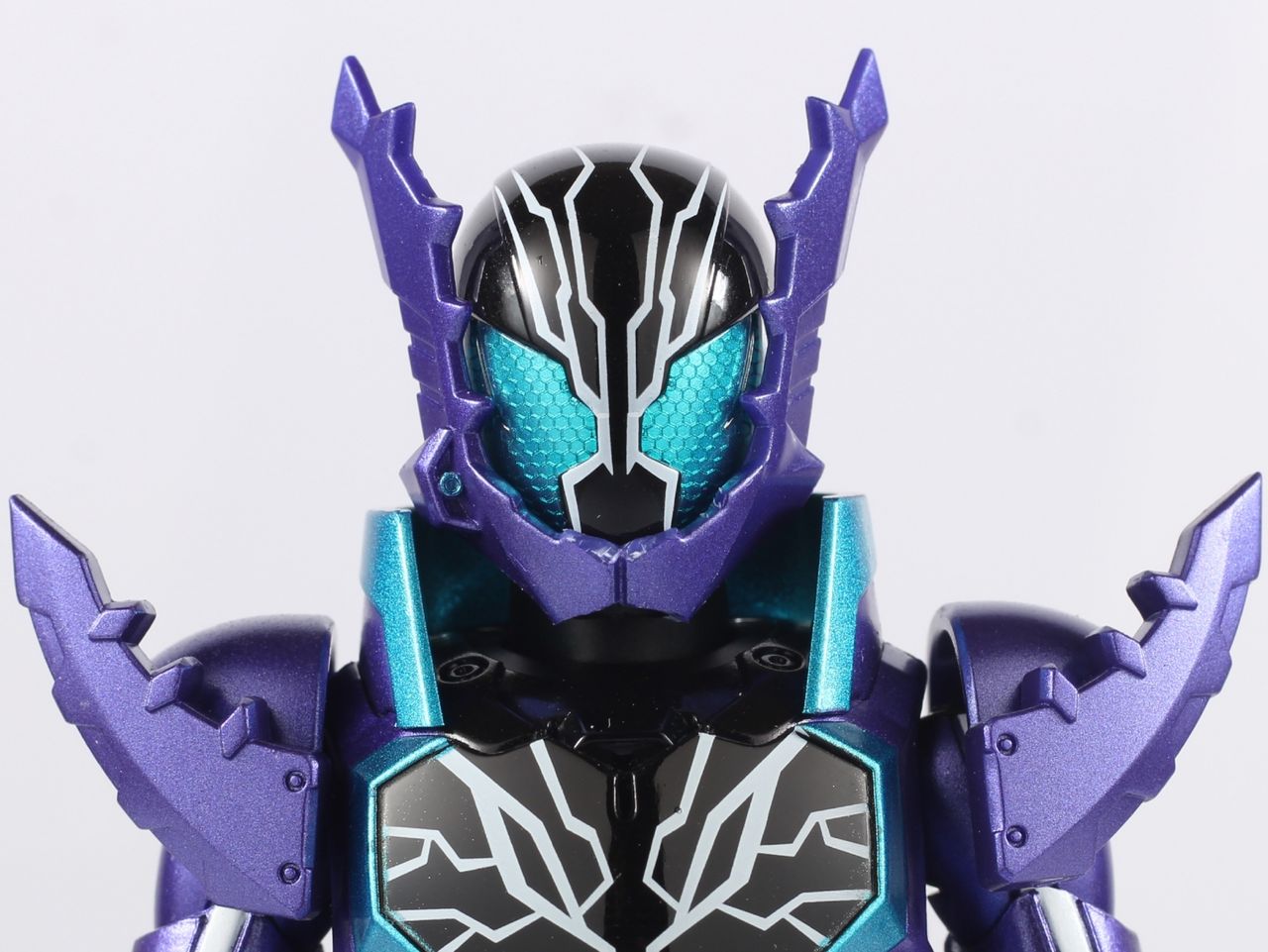 レビュー】魂ウェブ限定 S.H.フィギュアーツ 仮面ライダーローグ