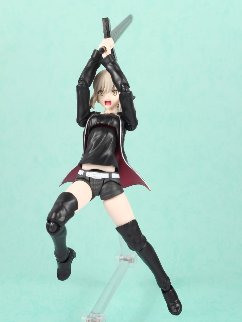 レビュー】figma セイバー/アルトリア・ペンドラゴン [オルタ] 新宿ver